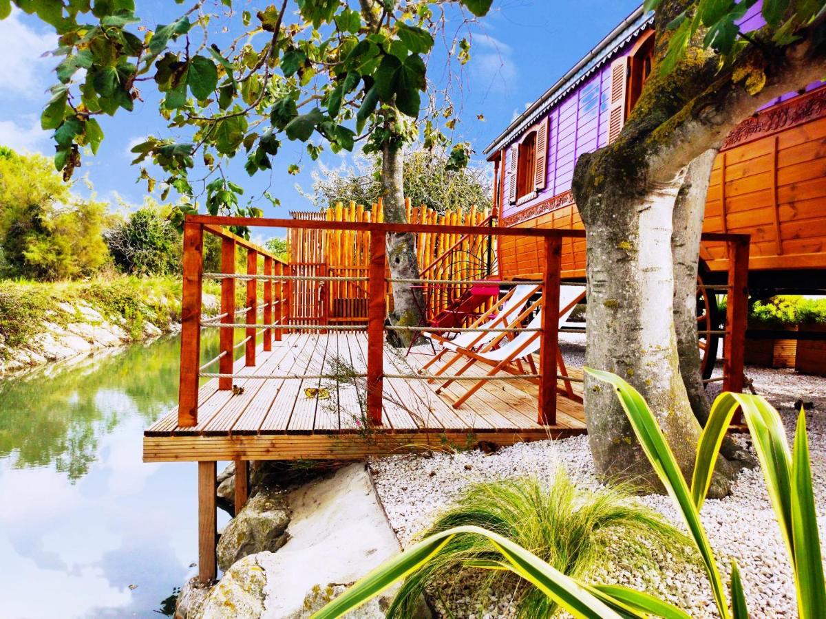 Aparthotel Logis Le Nid Du Pont De Gau Saintes-Maries-de-la-Mer Exterior foto