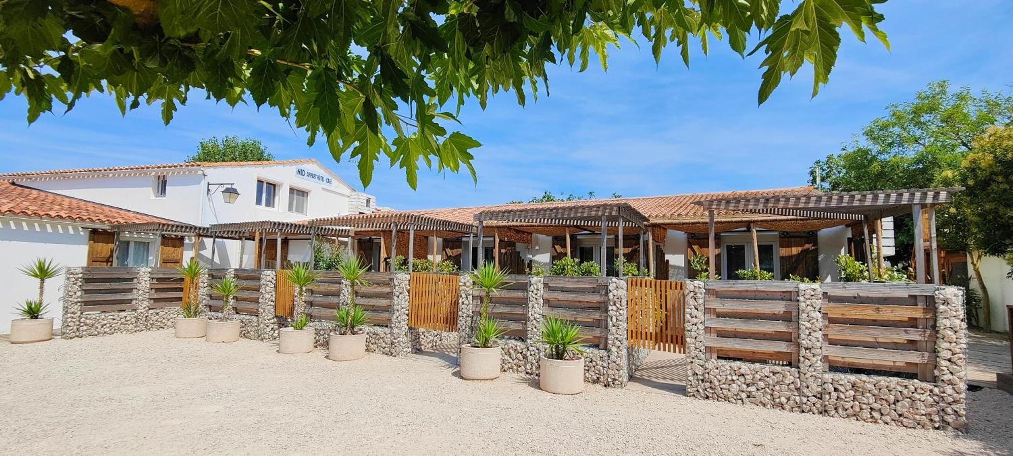 Aparthotel Logis Le Nid Du Pont De Gau Saintes-Maries-de-la-Mer Exterior foto