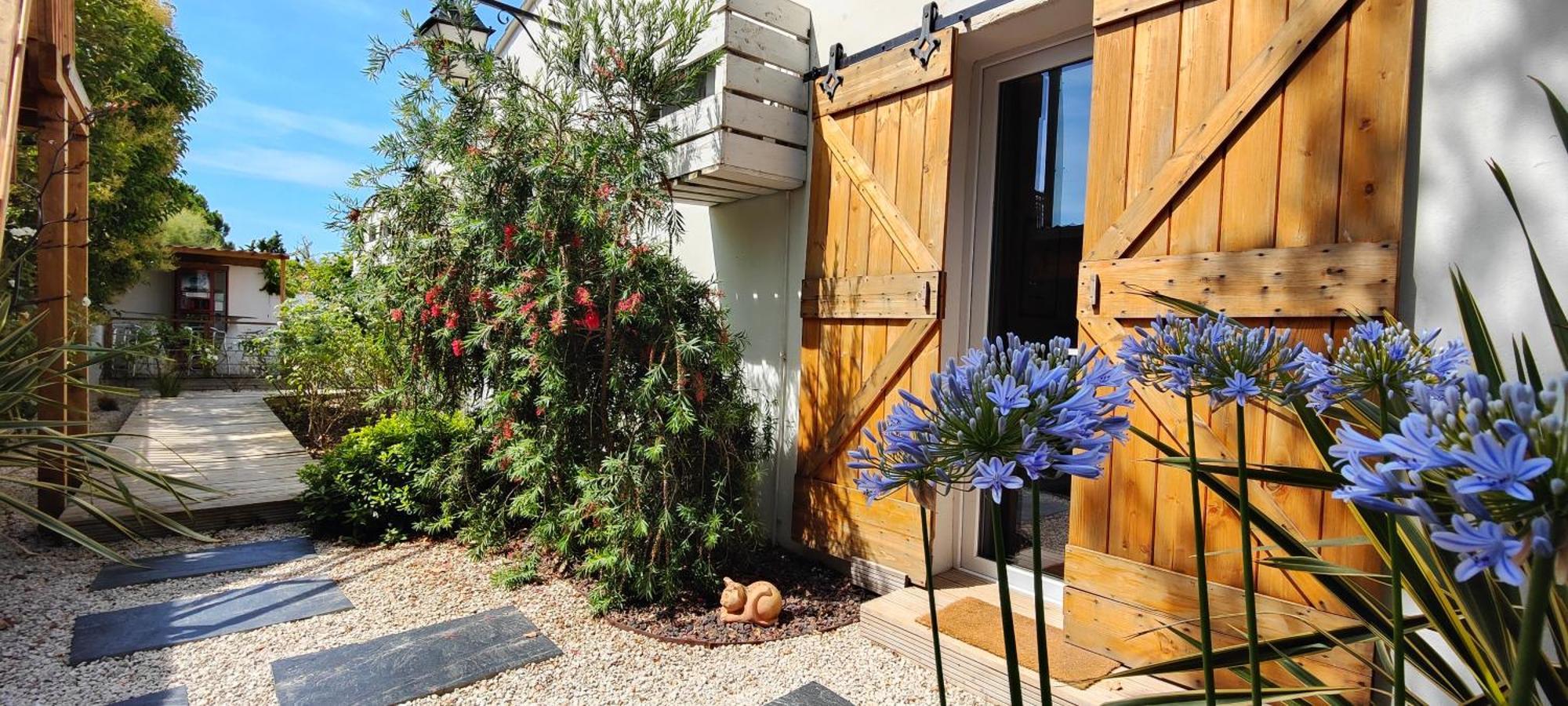 Aparthotel Logis Le Nid Du Pont De Gau Saintes-Maries-de-la-Mer Exterior foto